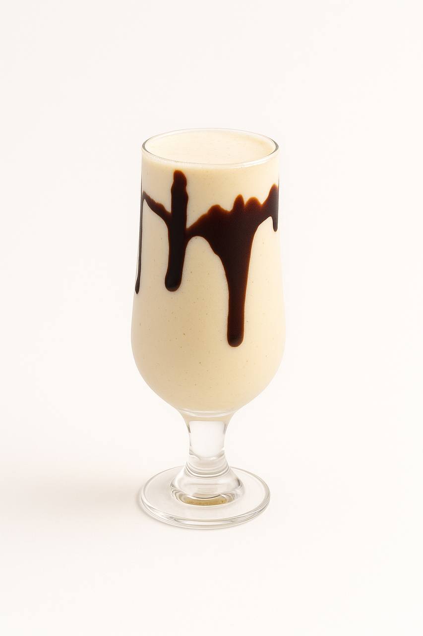 Banana milk with vanilla